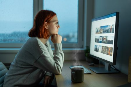 Mini PC compatto per l'archiviazione sicura delle foto digitali