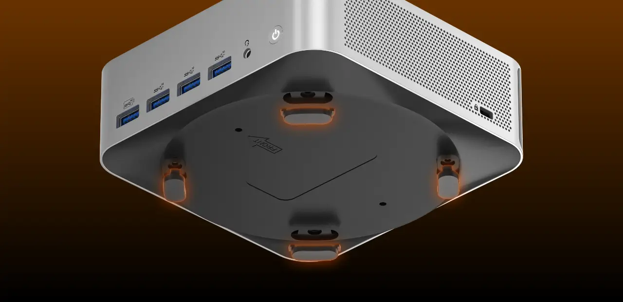 Quattro piedini antiscivolo garantiscono la stabilità del mini PC