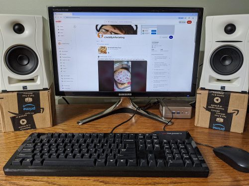 GEEKOM A5 Mini PC con AMD Ryzen™ 5 7430U photo review